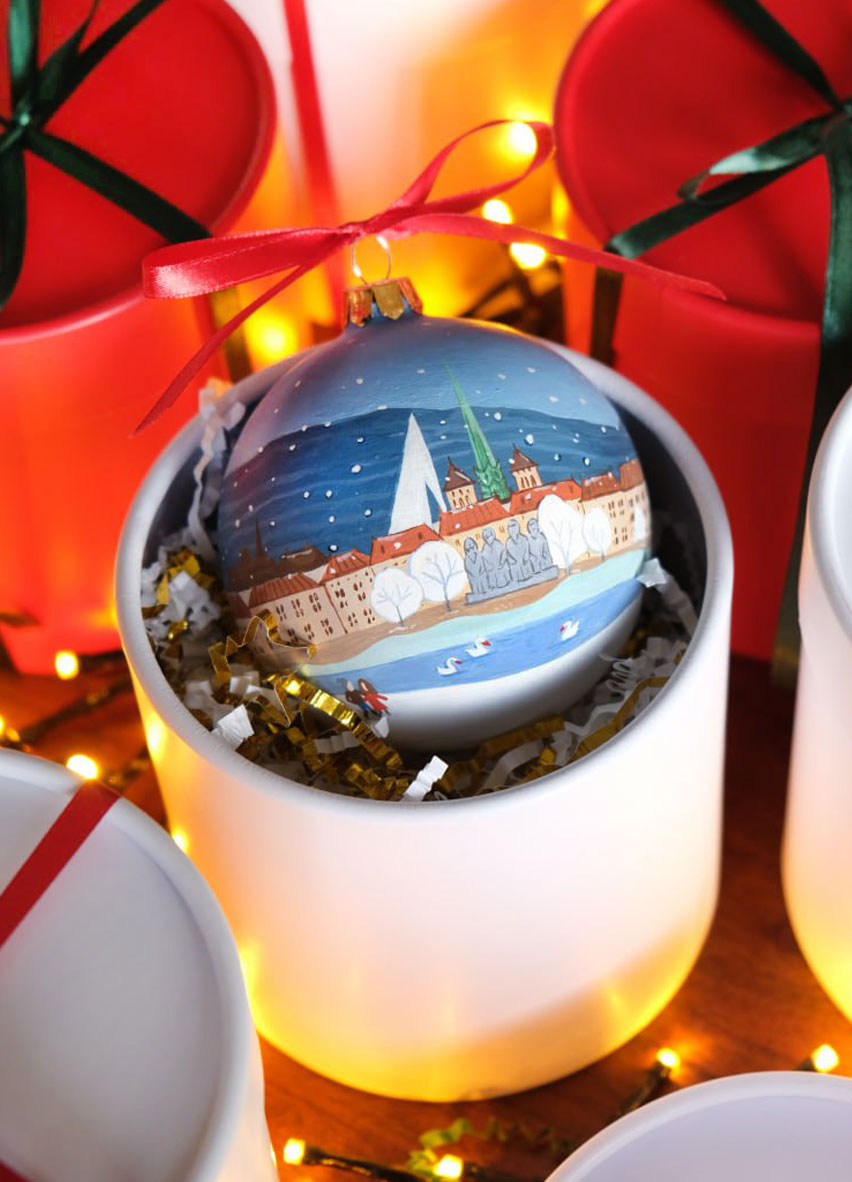 Christmas Ornament "Geneva"